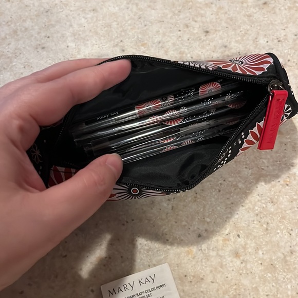 Mary Kay Color Burst Eye Brush Set - Picture 4 of 4